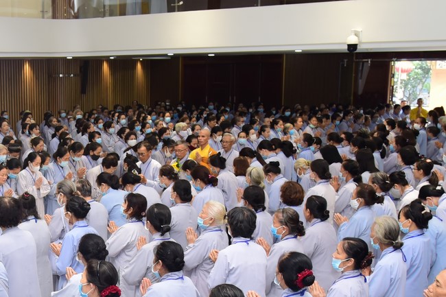 Dharma Talk “Peaceful place to stop ” – The 96th Seven-Day Retreat